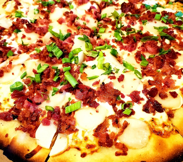 Bacon-chestnut-pizza-1.jpg